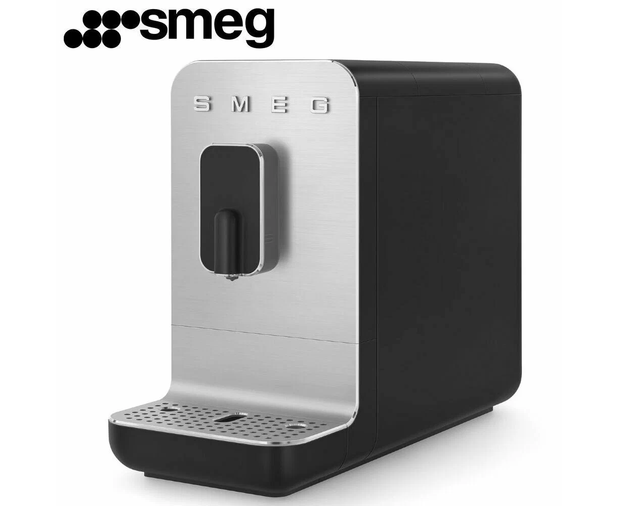Кофемашина автоматическая SMEG BCC11 BLMEU черно матовый